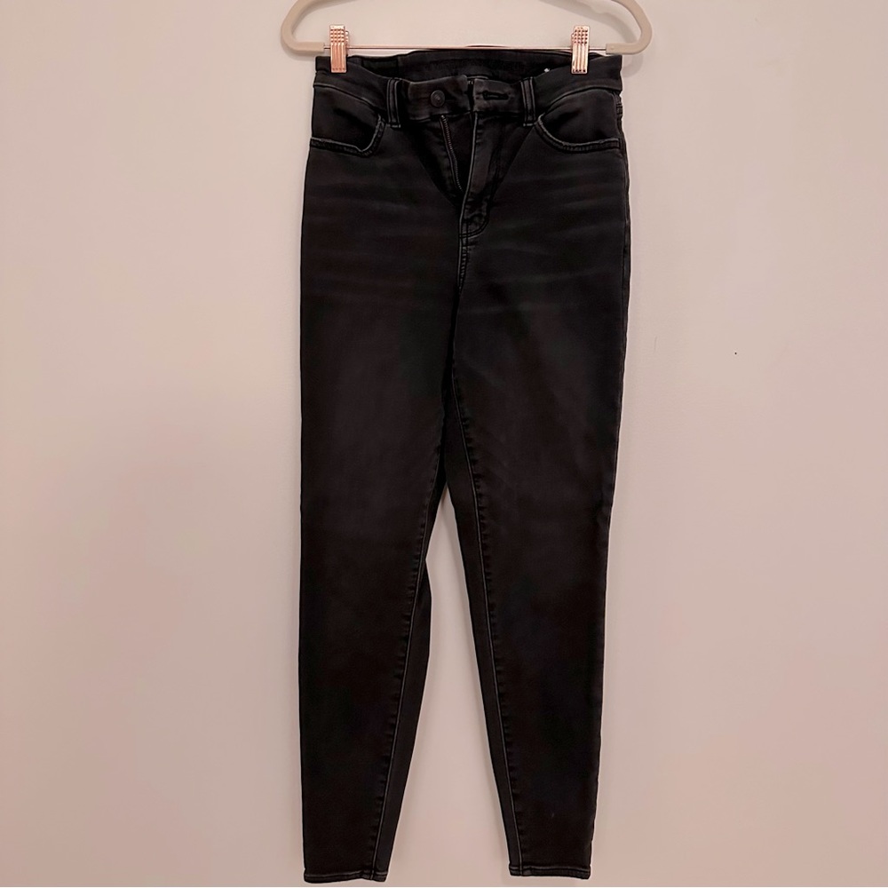 American Eagle skinny stretch jeans
